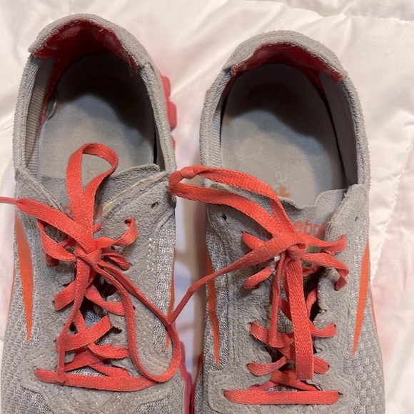 Grey gray Reebok women’s 7.5 - Picture 5 of 8